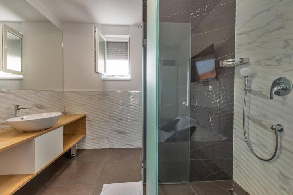 Villa Aurus - Luxury 5 Bedroom Vir Luaran gambar