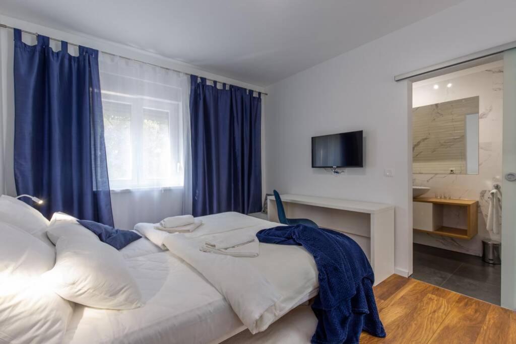 Villa Aurus - Luxury 5 Bedroom Vir Luaran gambar